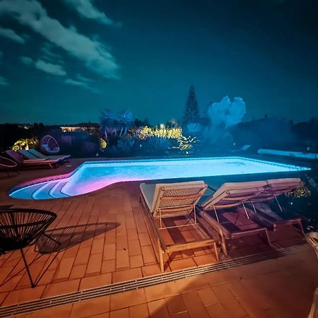 Villa Rubix Luz Esterno foto