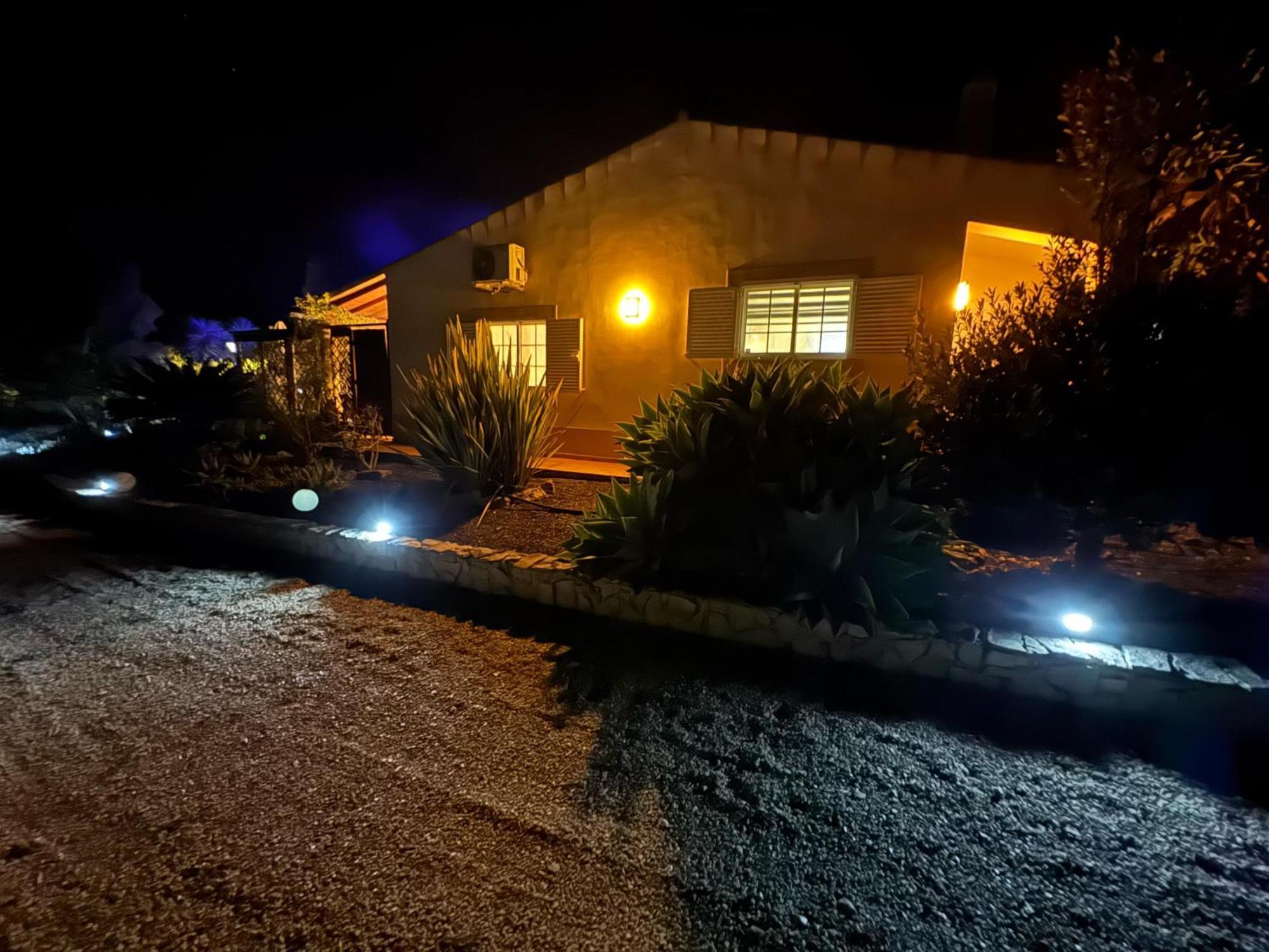 Villa Rubix Luz Esterno foto